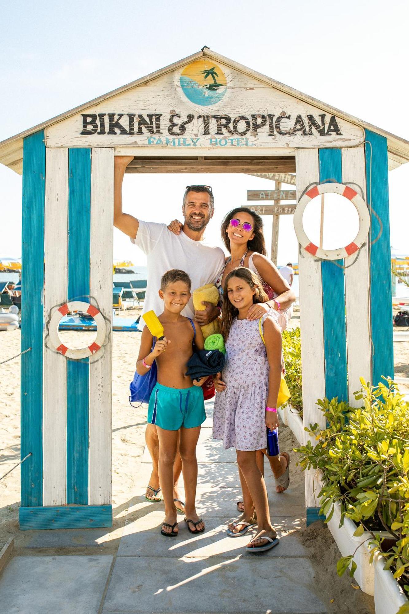 Bikini Tropicana Family Hotel Lido Di Savio Esterno foto