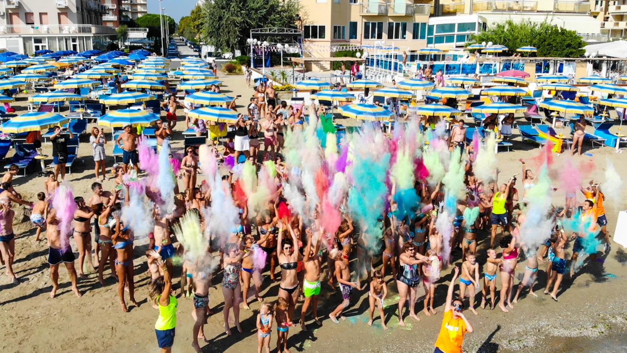 Bikini Tropicana Family Hotel Lido Di Savio Esterno foto